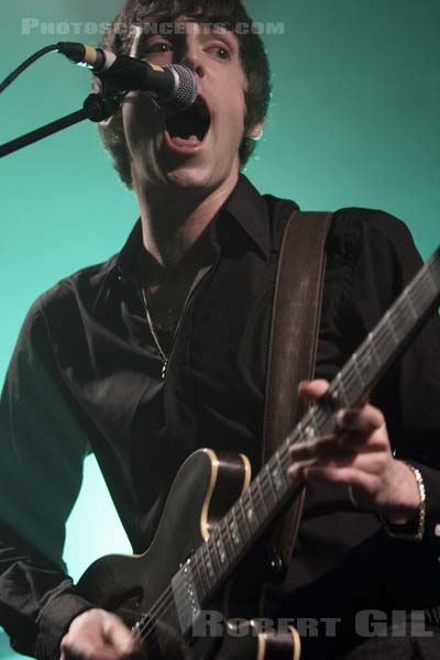 MILES KANE - 2011-03-23 - PARIS - Point Ephemere - 